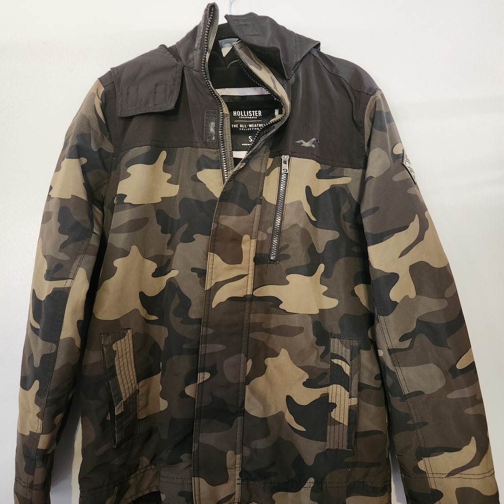 Hollister Men's Brown Camouflage Field Jacket